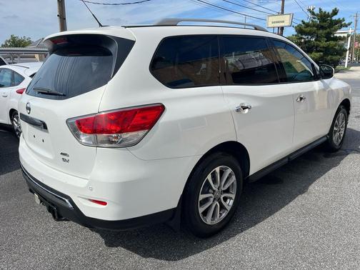 2014 Nissan Pathfinder SV