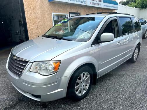 2008 Chrysler Town & Country Touring