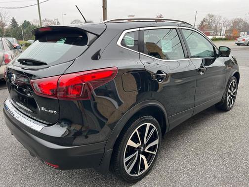 2018 Nissan Rogue Sport SL