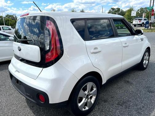 2018 Kia Soul Base