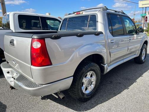 2002 Ford Explorer Sport Trac Base