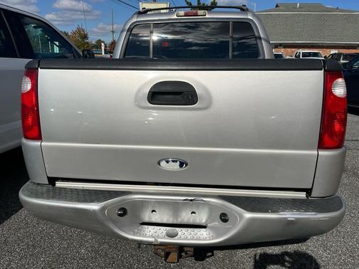 2002 Ford Explorer Sport Trac Base