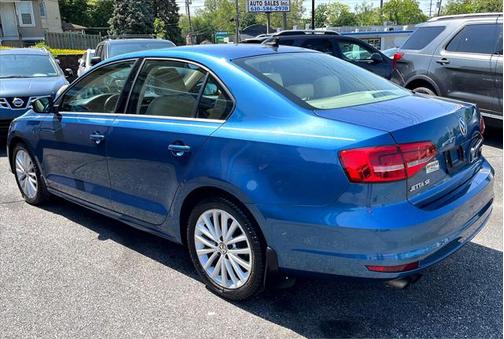 2015 Volkswagen Jetta Auto SE w/Connectivity/Navigation