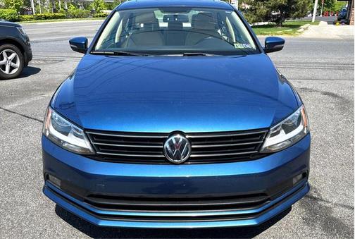 2015 Volkswagen Jetta Auto SE w/Connectivity/Navigation