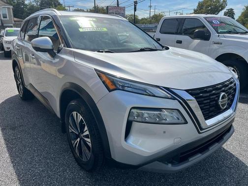 2021 Nissan Rogue SV