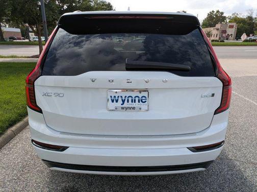 2026 Volvo XC90 B6 Ultra Dark Theme 7-Seater