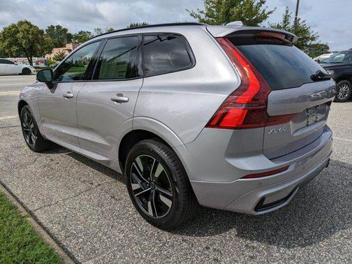 2026 Volvo XC60 B5 Core