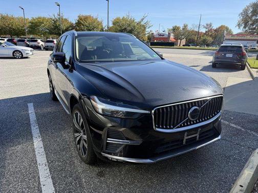 2022 Volvo XC60 B5 Inscription