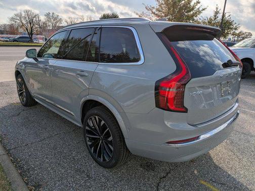 2026 Volvo XC90 B6 Plus 7-Seater