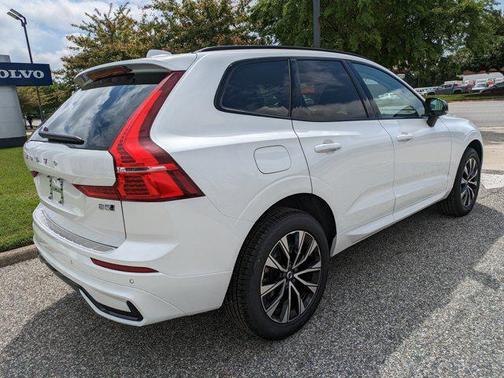2025 Volvo XC60 B5 Core
