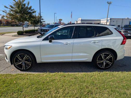 2021 Volvo XC60 T6 R-Design