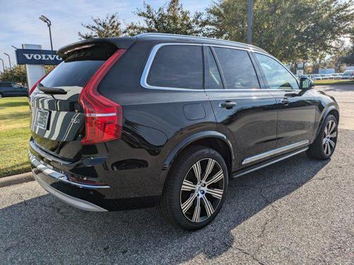 2022 Volvo XC90 T6 Inscription