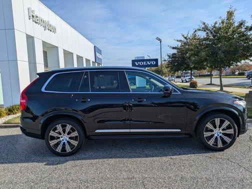 2022 Volvo XC90 T6 Inscription
