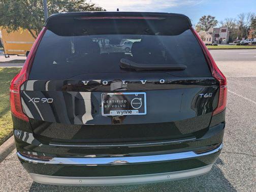 2022 Volvo XC90 T6 Inscription