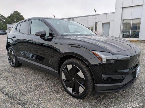 2025 Volvo EX30 Twin Motor Plus
