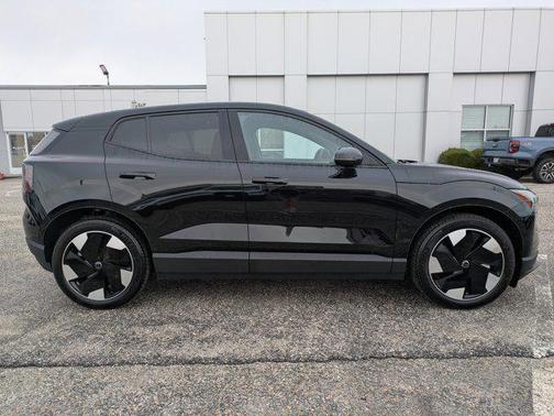 2025 Volvo EX30 Twin Motor Plus