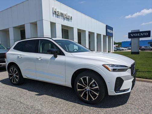 2025 Volvo XC60 B5 Plus
