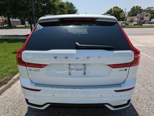 2025 Volvo XC60 B5 Plus