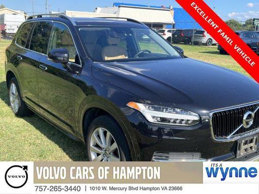2016 Volvo XC90 T6 Momentum