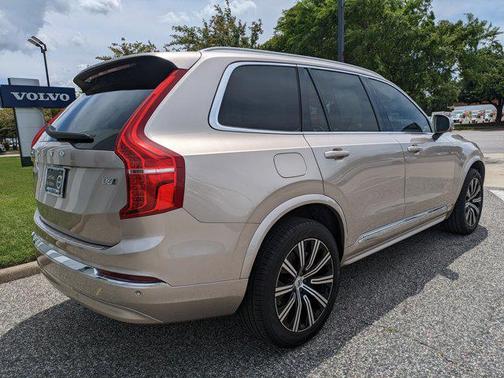 2024 Volvo XC90 B6 Core Bright Theme