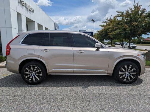 2024 Volvo XC90 B6 Core Bright Theme