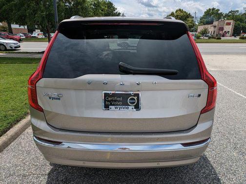 2024 Volvo XC90 B6 Core Bright Theme