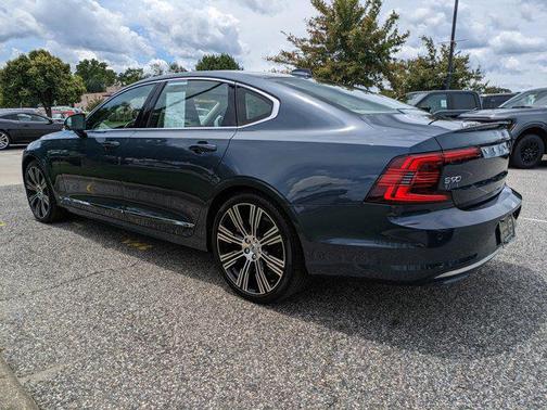 2023 Volvo S90 B6 Ultimate