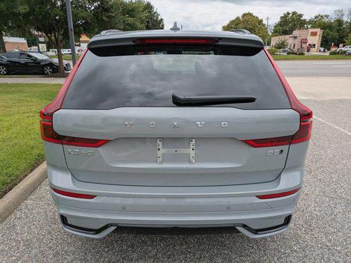 2026 Volvo XC60 B5 Ultra
