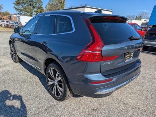 2023 Volvo XC60 B5 Plus Bright Theme