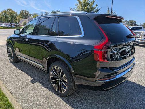 2026 Volvo XC90 B6 Plus 7-Seater