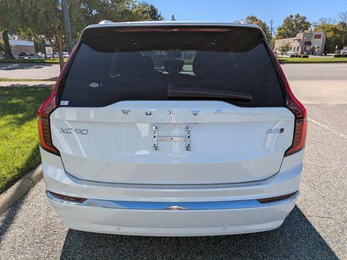 2026 Volvo XC90 B5 Plus 7-Seater