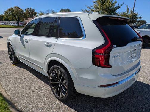 2026 Volvo XC90 B5 Plus 7-Seater