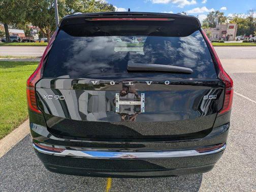 2026 Volvo XC90 B5 Core