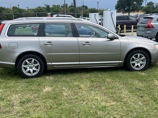 2008 Volvo V70 3.2