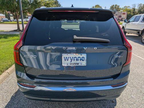 2025 Volvo XC90 B6 Plus 7-Seater