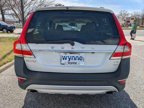 2016 Volvo XC70 T5 Premier