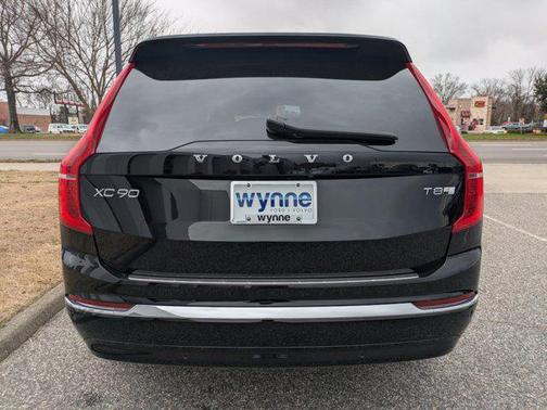 2025 Volvo XC90 Plug-In Hybrid T8 Ultra 6-Seater