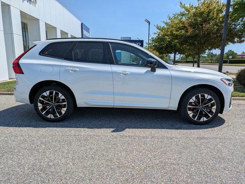 Crystal White Metallic 2026 Volvo XC60 Plug-In Hybrid Plus, T8 AWD Electric/Gasoline, Dark