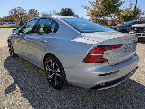 2025 Volvo S60 B5 Core