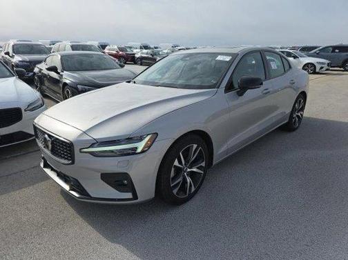 2025 Volvo S60 B5 Core
