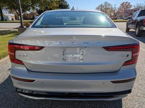 2025 Volvo S60 B5 Core