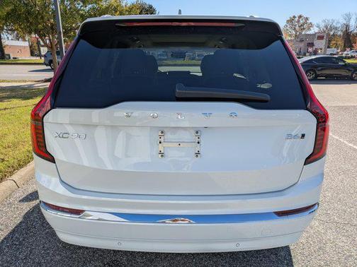 2026 Volvo XC90 B6 Ultra 7-Seater