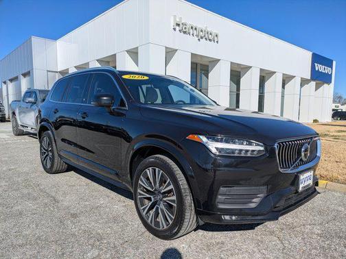 2020 Volvo XC90 T5 Momentum