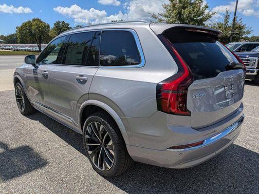 2026 Volvo XC90 B6 Core