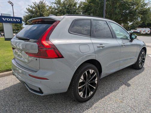 2026 Volvo XC60 B5 Ultra