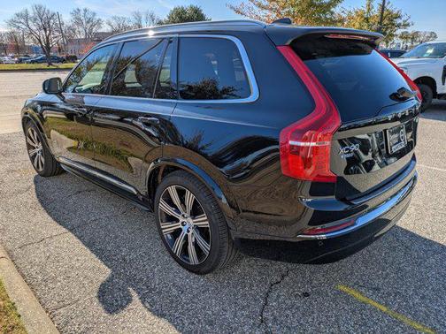2024 Volvo XC90 B6 Ultimate Bright Theme 7-Seater