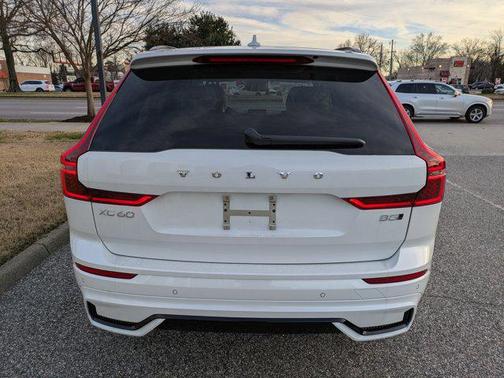 2026 Volvo XC60 B5 Ultra