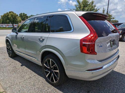 2024 Volvo XC90 B6 Plus Bright Theme 7-Seater