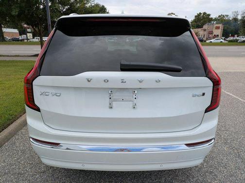 2026 Volvo XC90 B6 Ultra 7-Seater