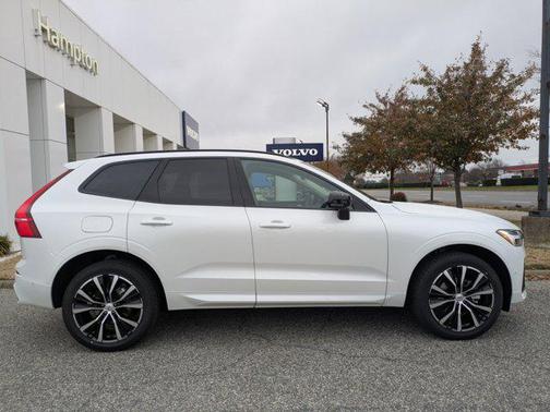 2025 Volvo XC60 B5 Plus